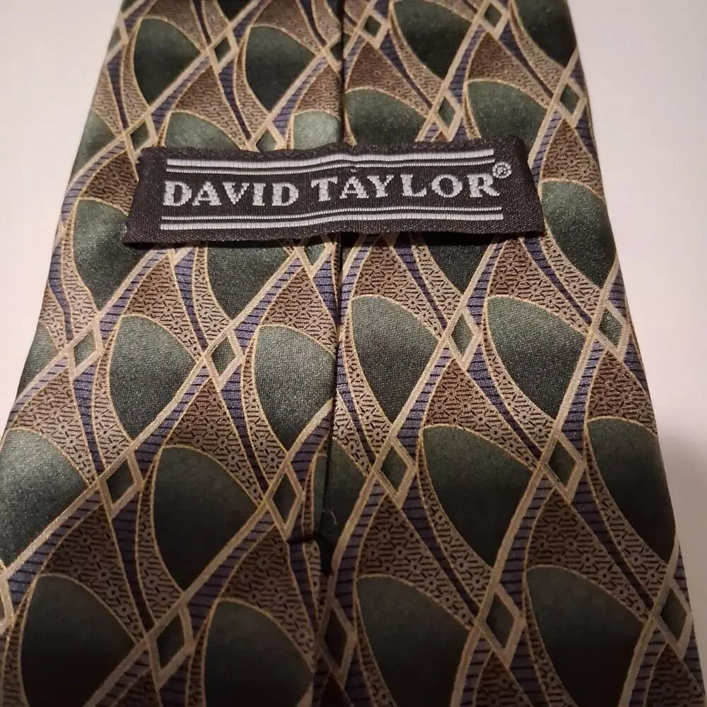 David Taylor Green and Gold Geometric Tie